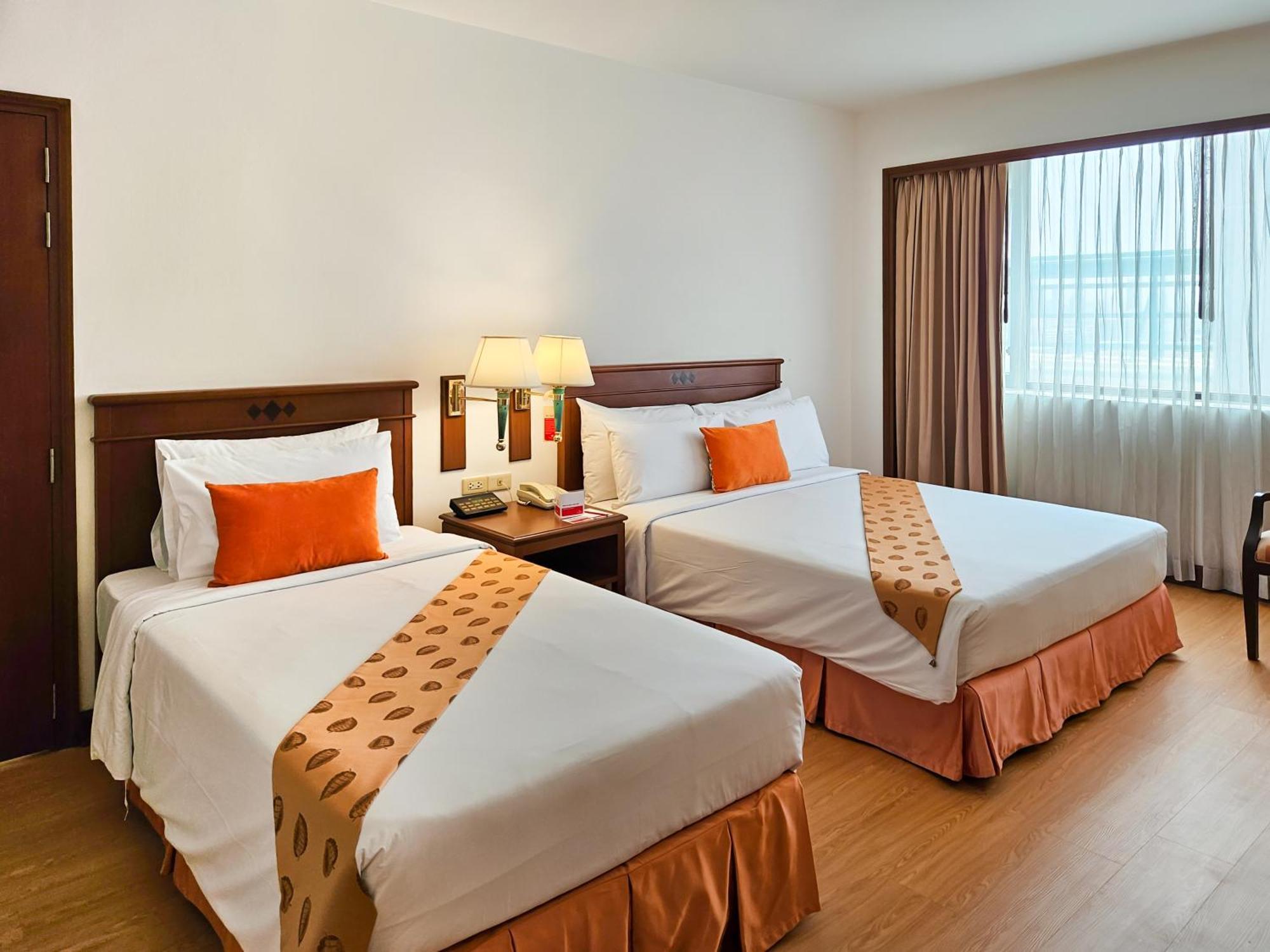 Hotel Ramada By Wyndham D Ma 4*