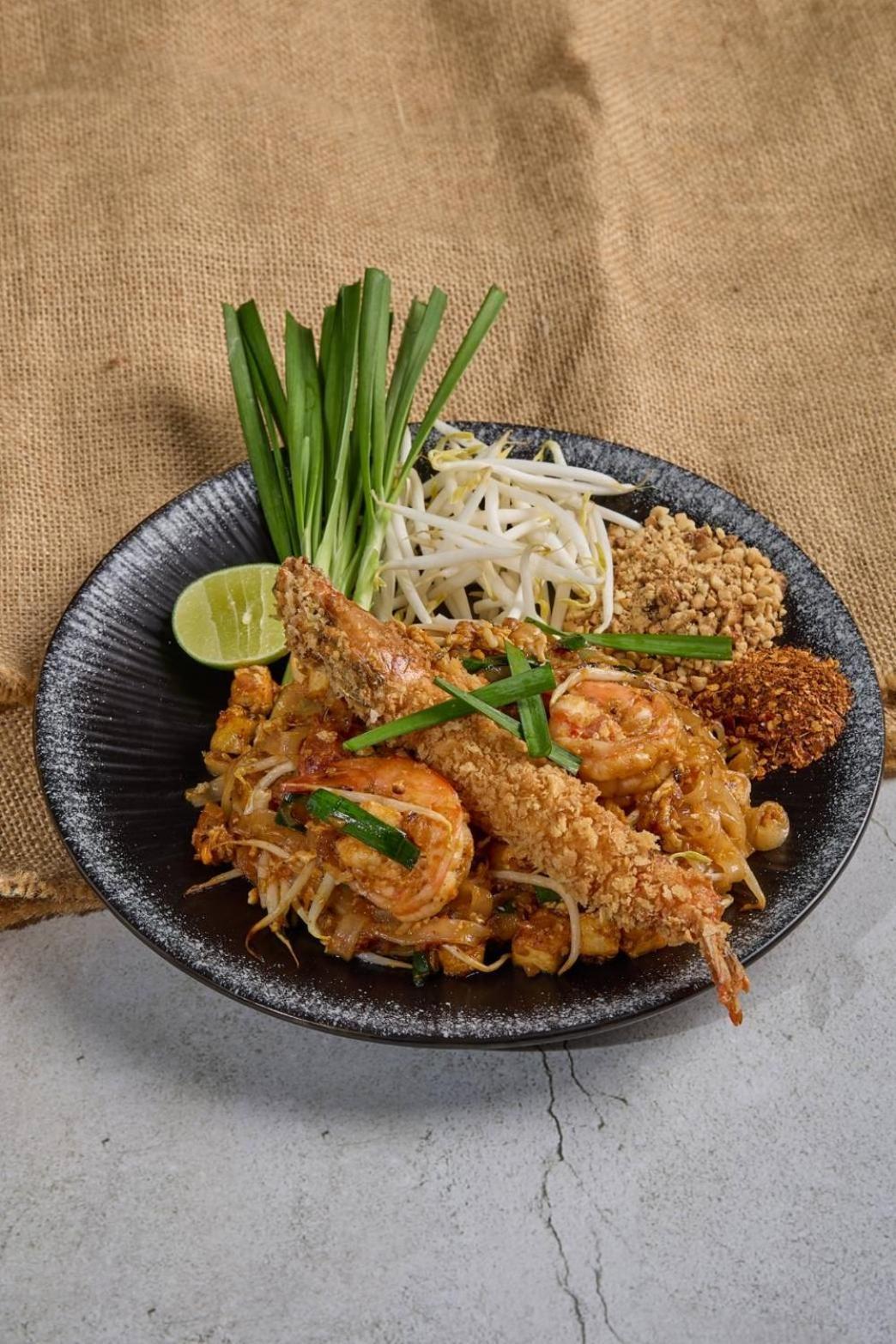 Poonsuk Place Khách sạn