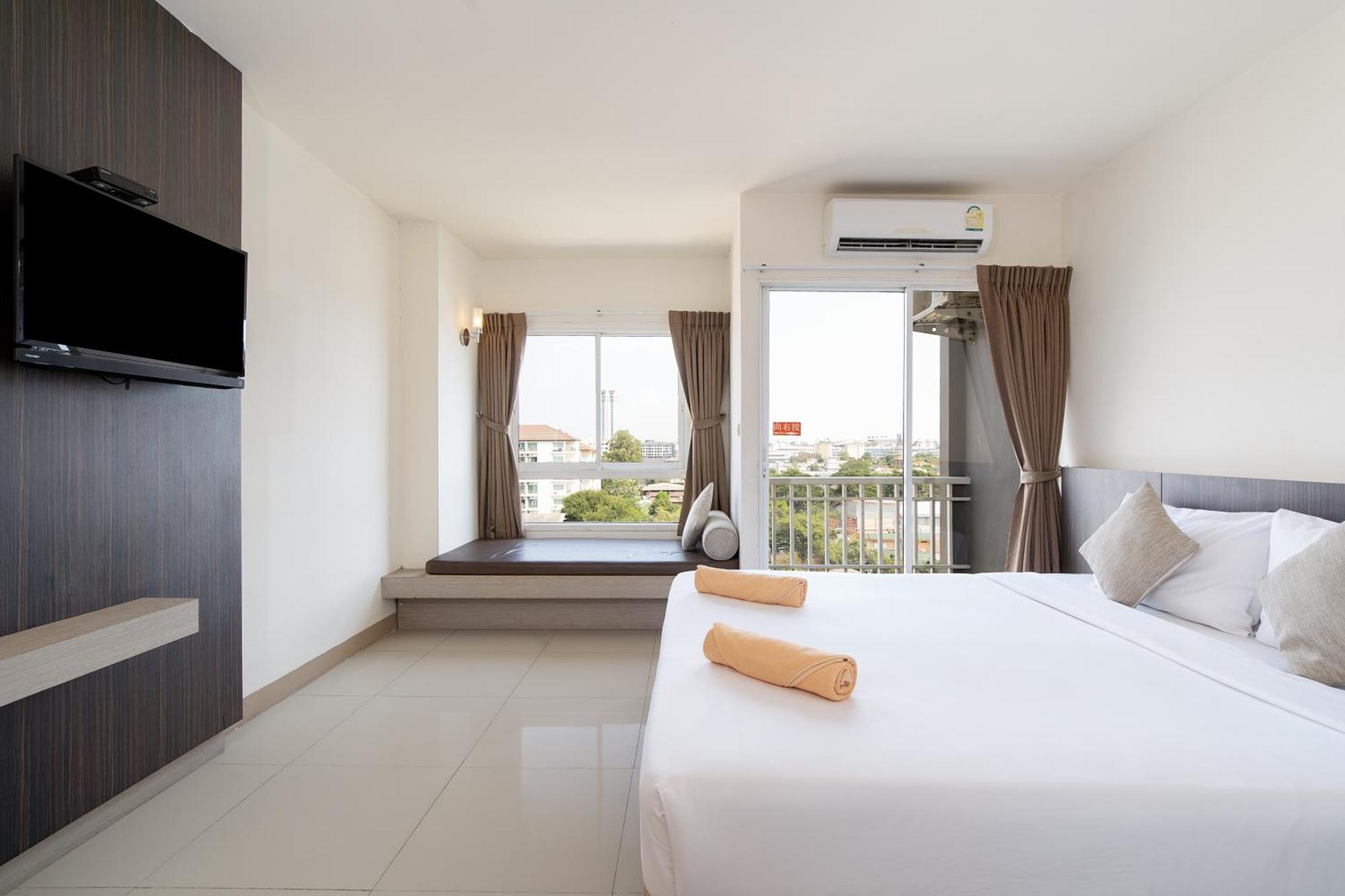 Hotell Leenova Bangkok