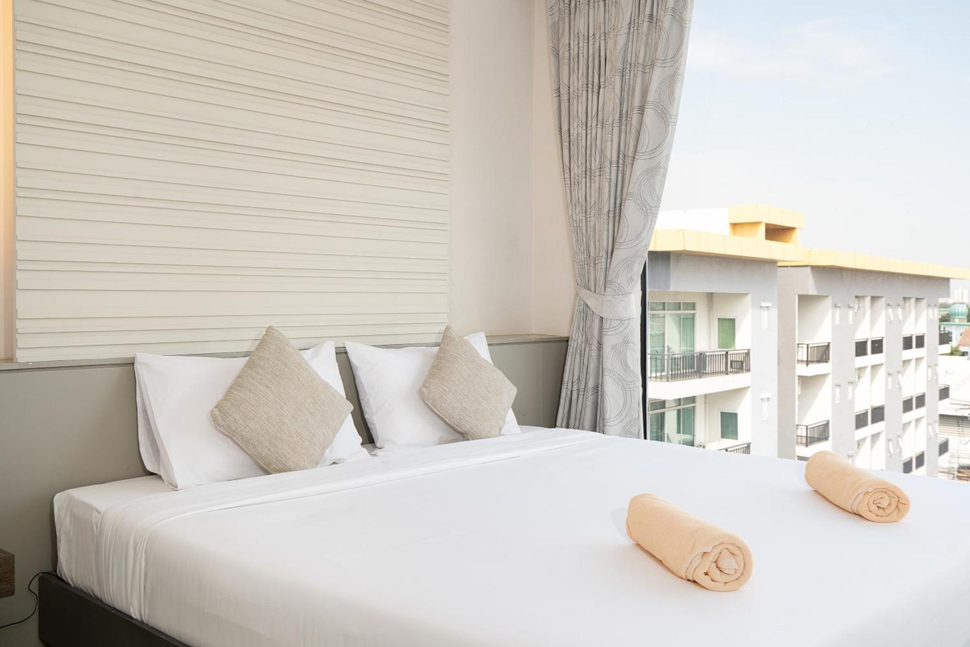 Leenova Hotell Bangkok