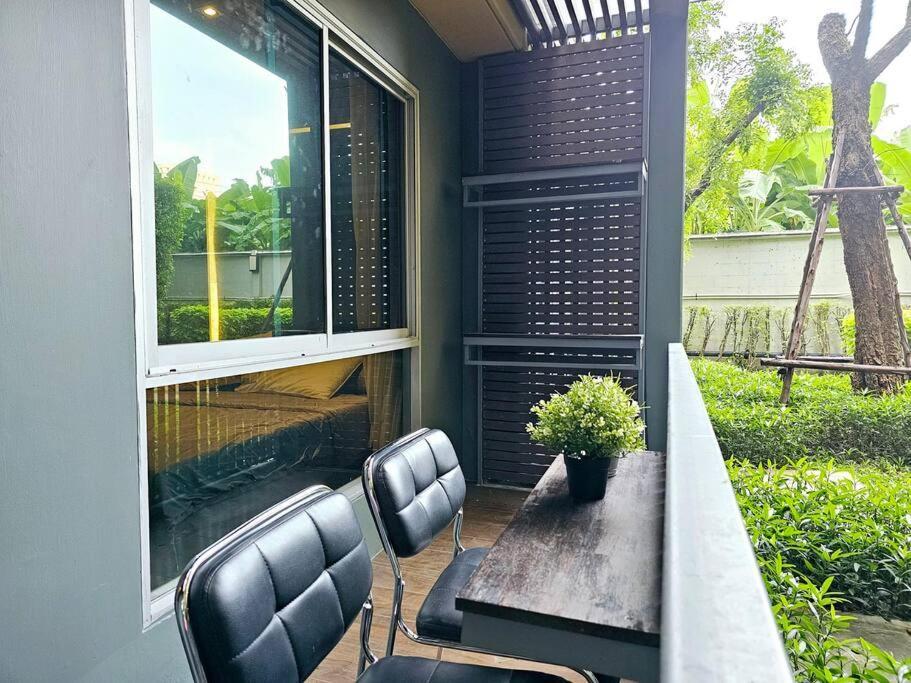 Pool Access Rama4 Rd. Căn hộ Bangkok
