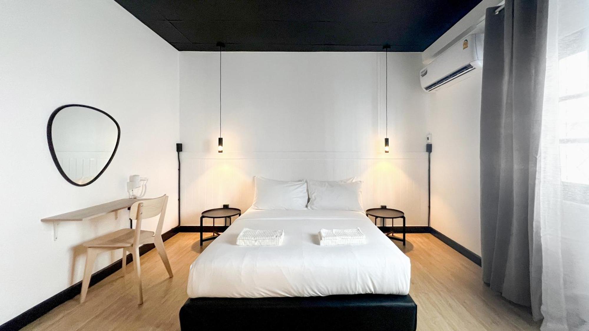 Neveu Premier : Ratchada Aparthotel Banguecoque