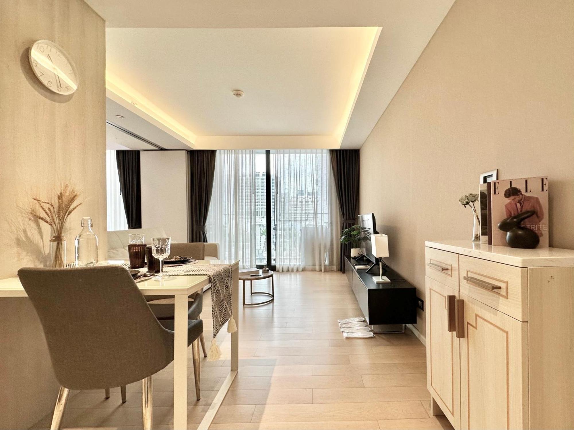 Apartemen Sukhumvit 11#luxury#pool#gym#bts Nana&mrt Sukhumvit#1br#max4ppl Bangkok