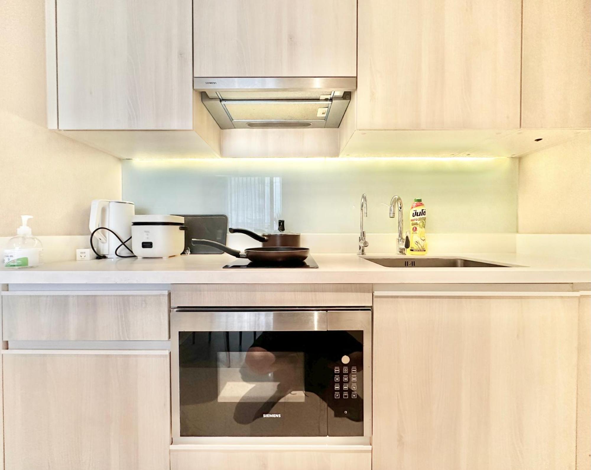 Sukhumvit 11#luxury#pool#gym#bts Nana&mrt Sukhumvit#1br#max4ppl Apartemen