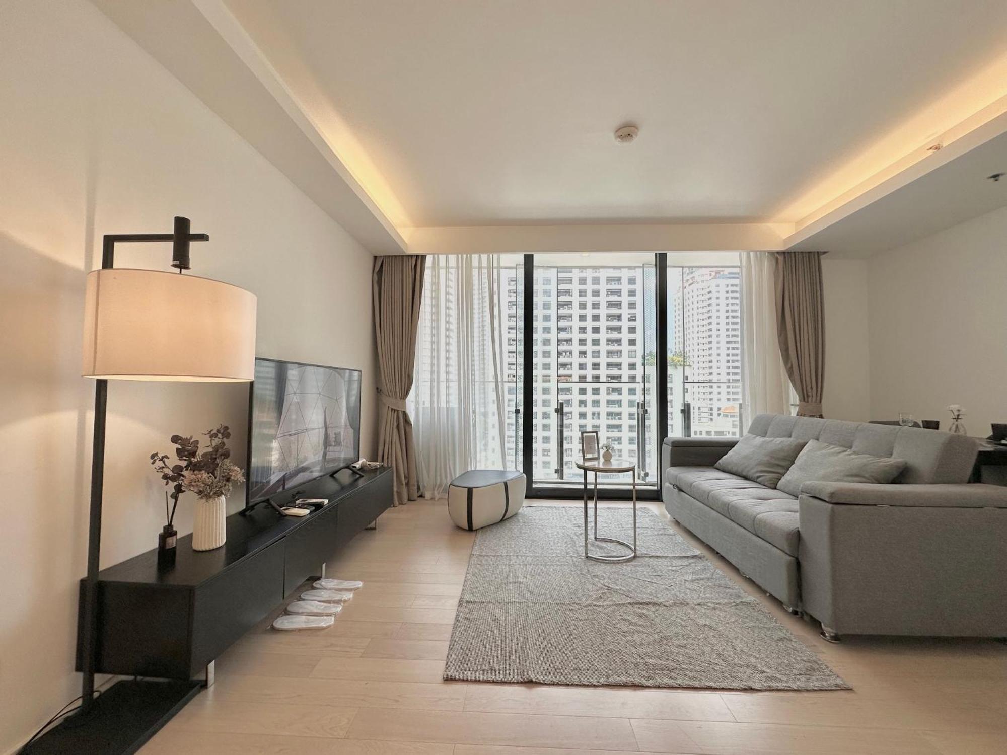 Sukhumvit 11#luxury#pool#gym#bts Nana&mrt Sukhumvit#1br#max4ppl Apartemen