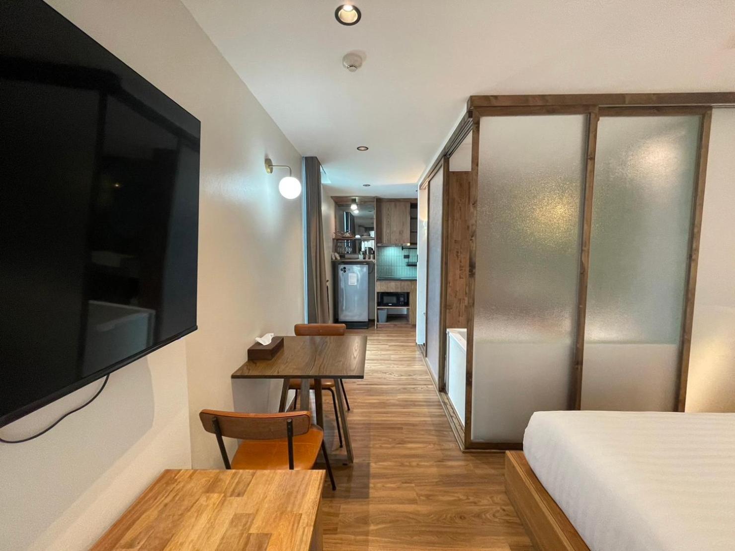 Khách sạn Karaarom 4*