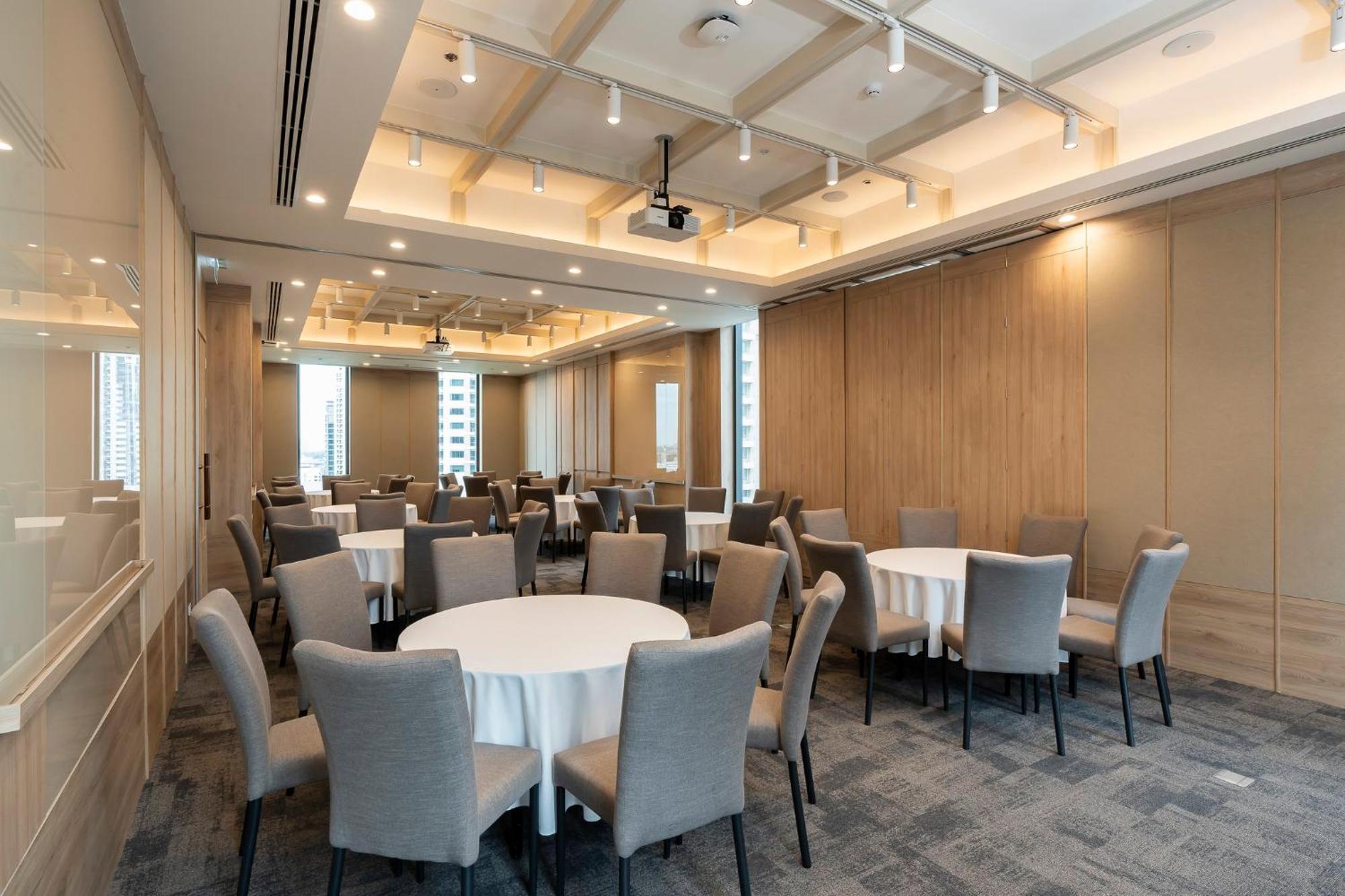Khách sạn Staybridge Sukhumvit By Ihg 4*