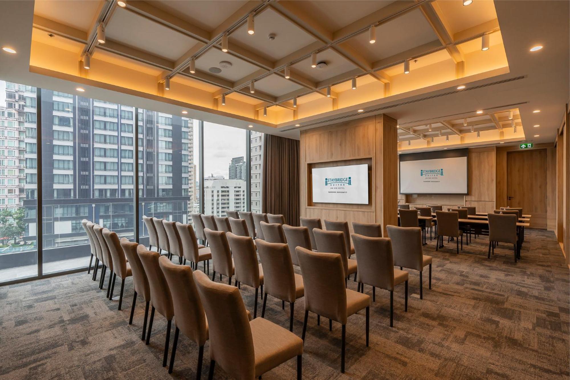 Staybridge Sukhumvit By Ihg 4*
