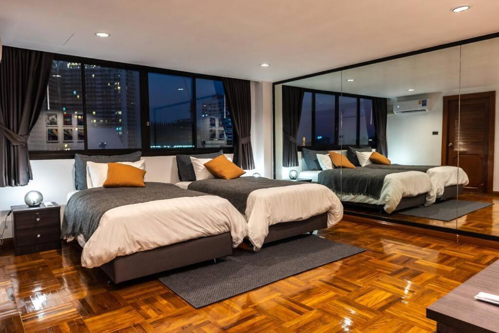 Rooftop Paradise & Koi Pond-6br Hideaway@icon Siam Holiday home Bangkok