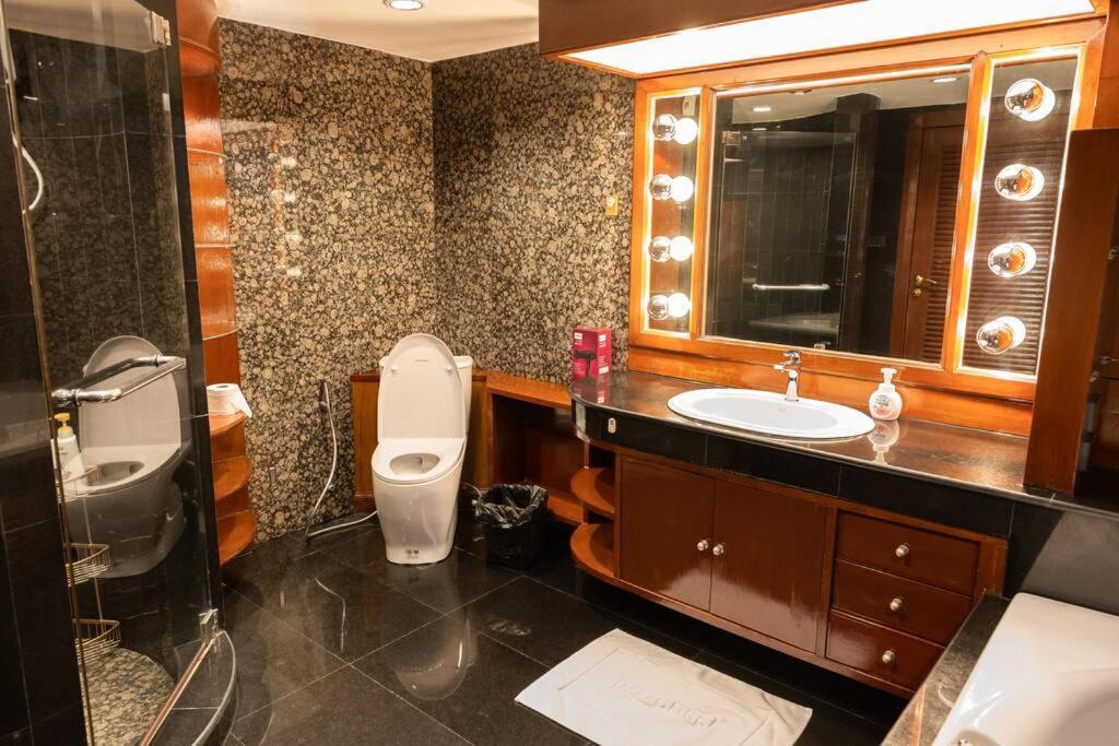 Rooftop Paradise & Koi Pond-6br Hideaway@icon Siam Holiday home *