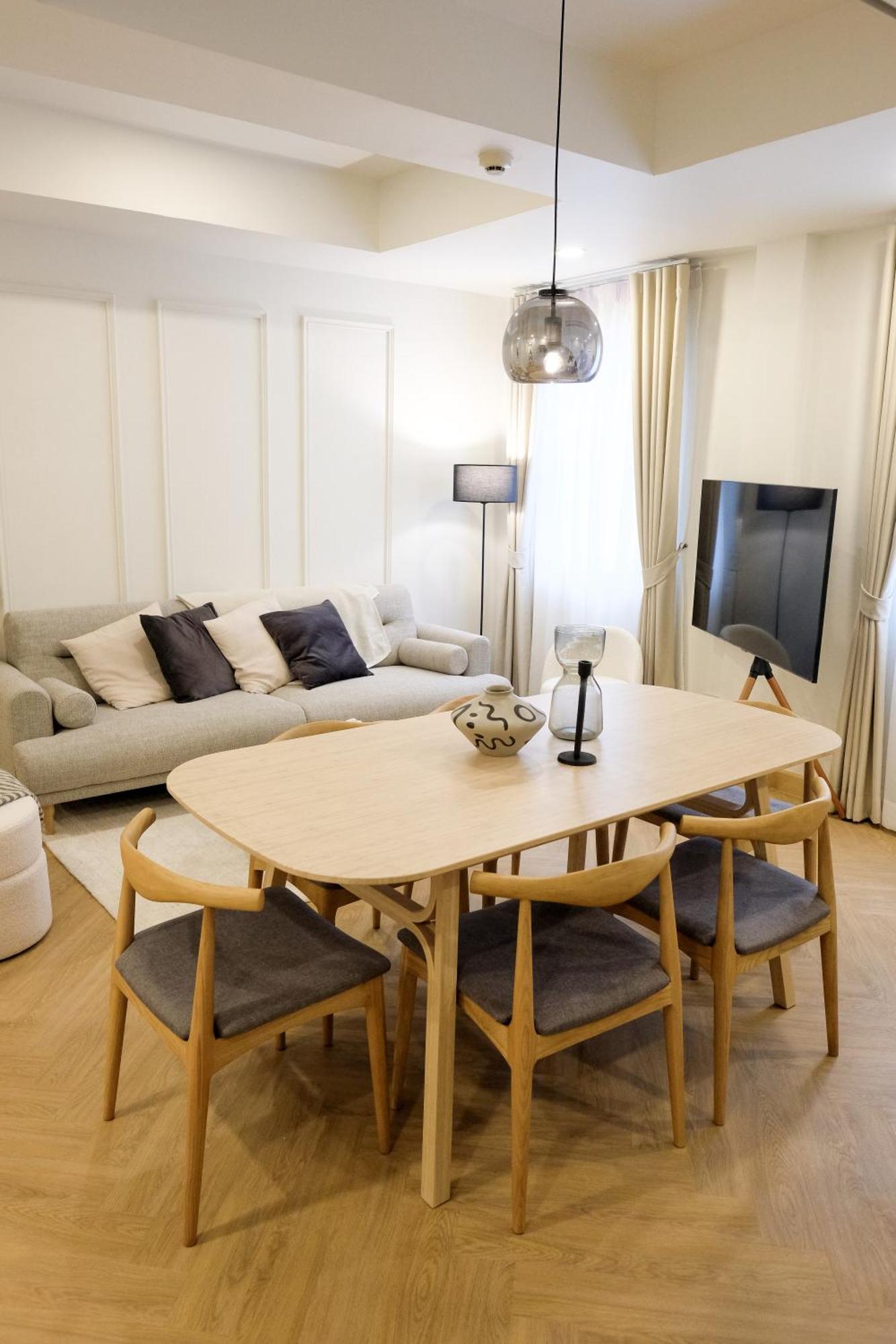 Upscale 3-bedroom 3-bathroom 1 Min To Bts Prompong Banguecoque
