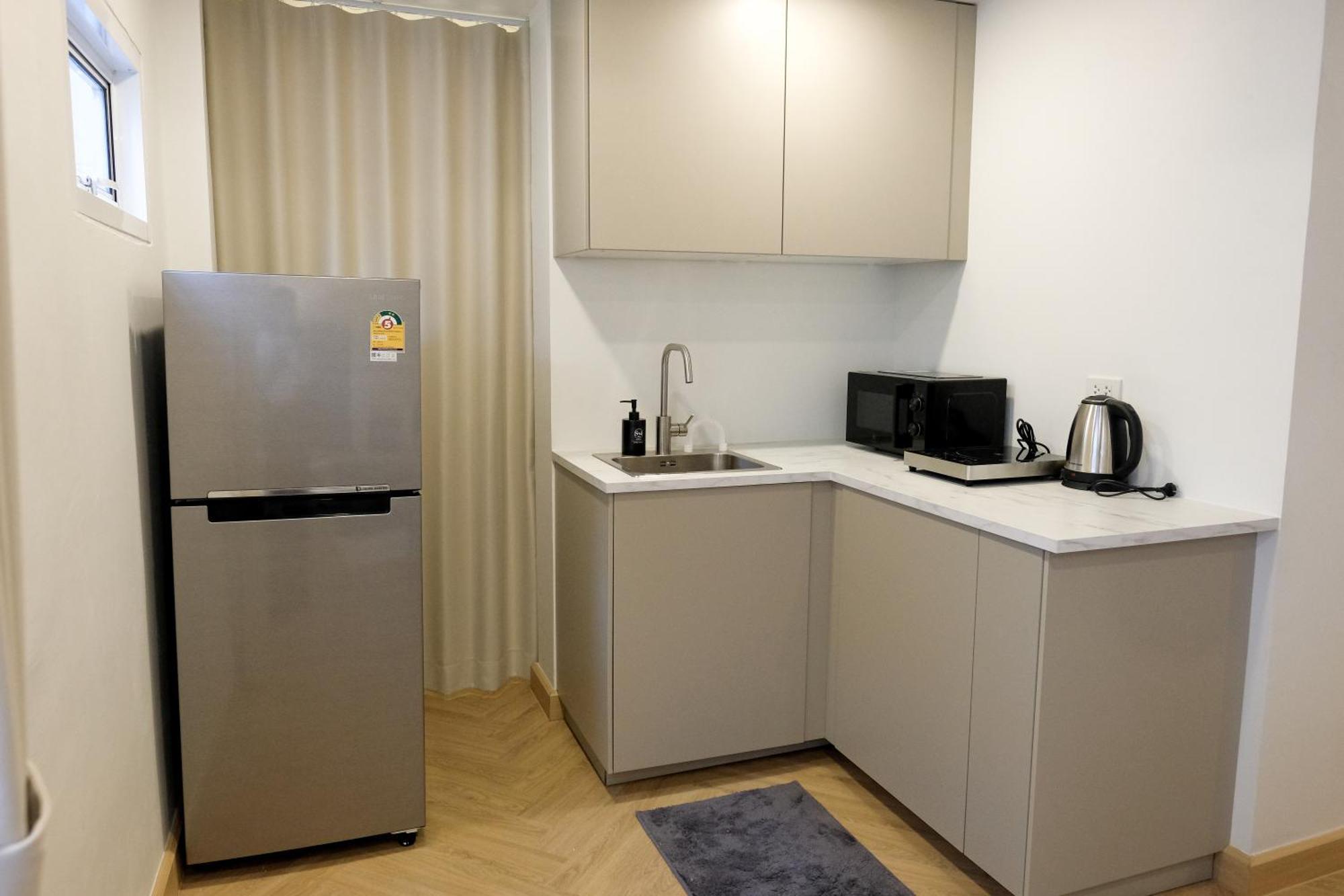 Upscale 3-bedroom 3-bathroom 1 Min To Bts Prompong Banguecoque