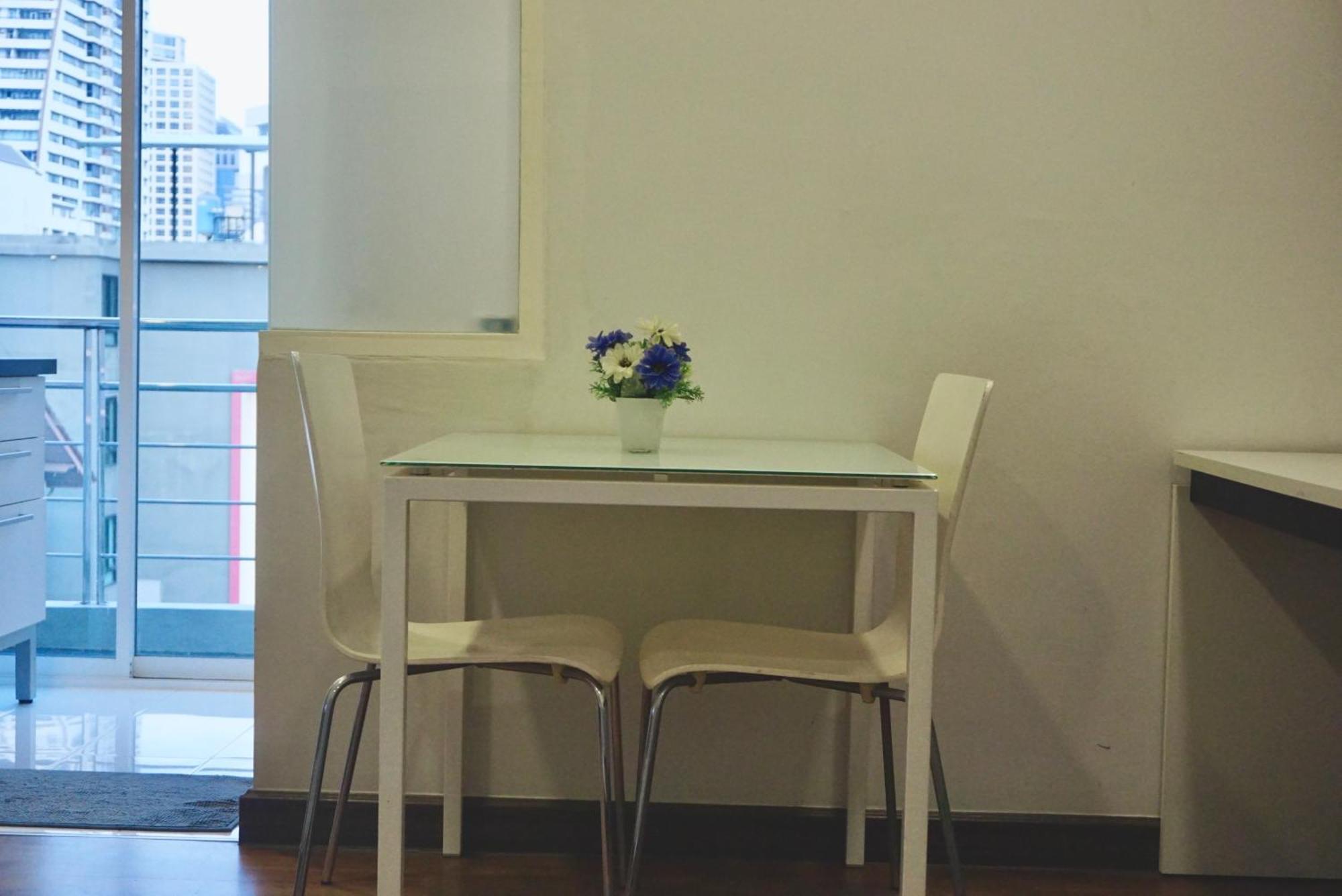 Sathon 15 Close To Bts Skytrain St Louis & Surasak Leilighet Bangkok