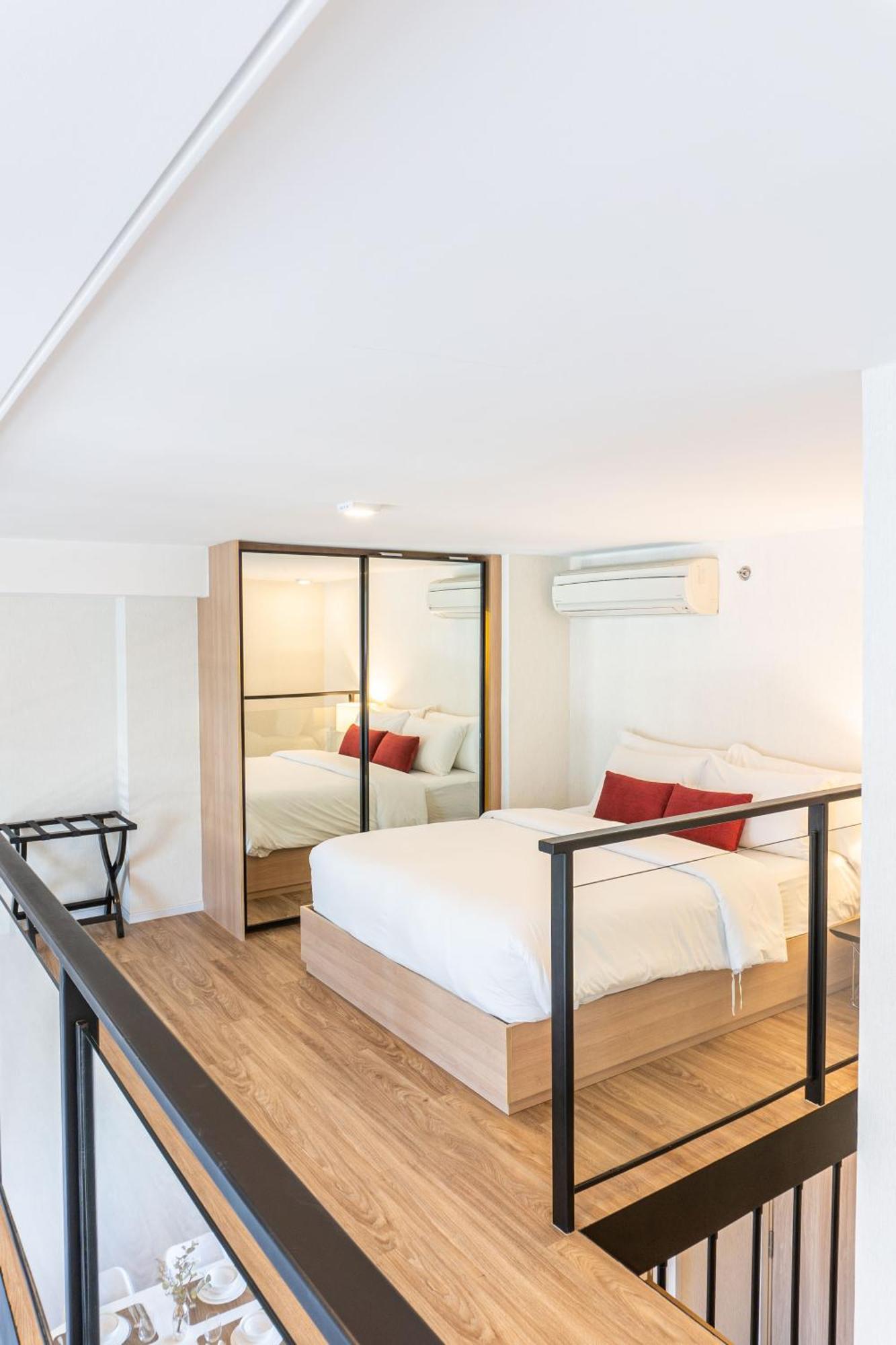 Hotel Ramada Plaza By Wyndham Sukhumvit 48 4*