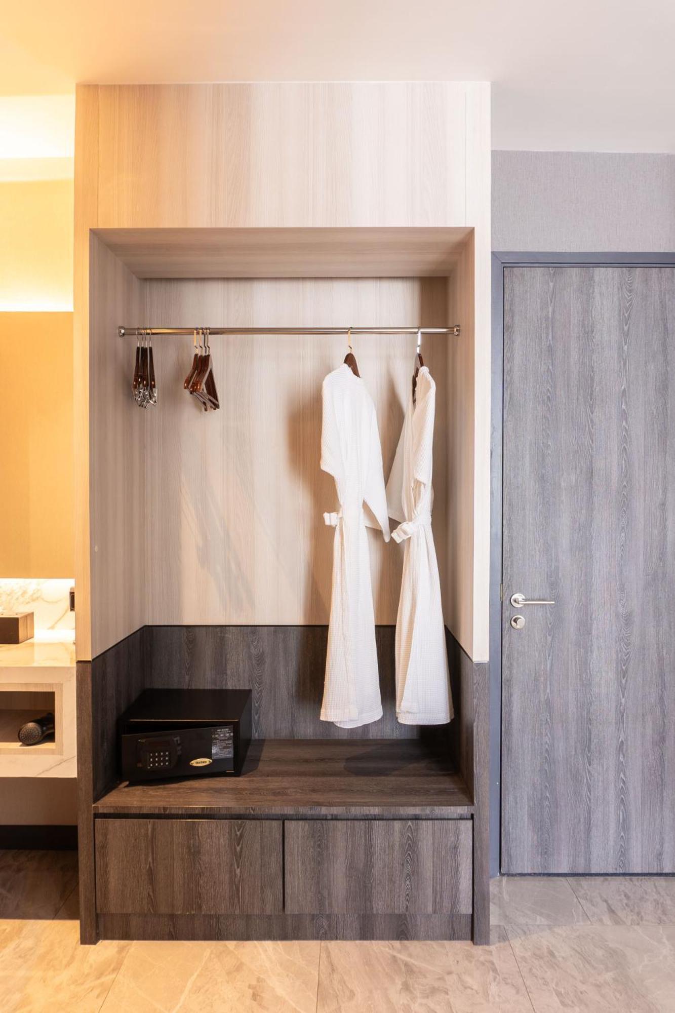 Ramada Plaza By Wyndham Sukhumvit 48