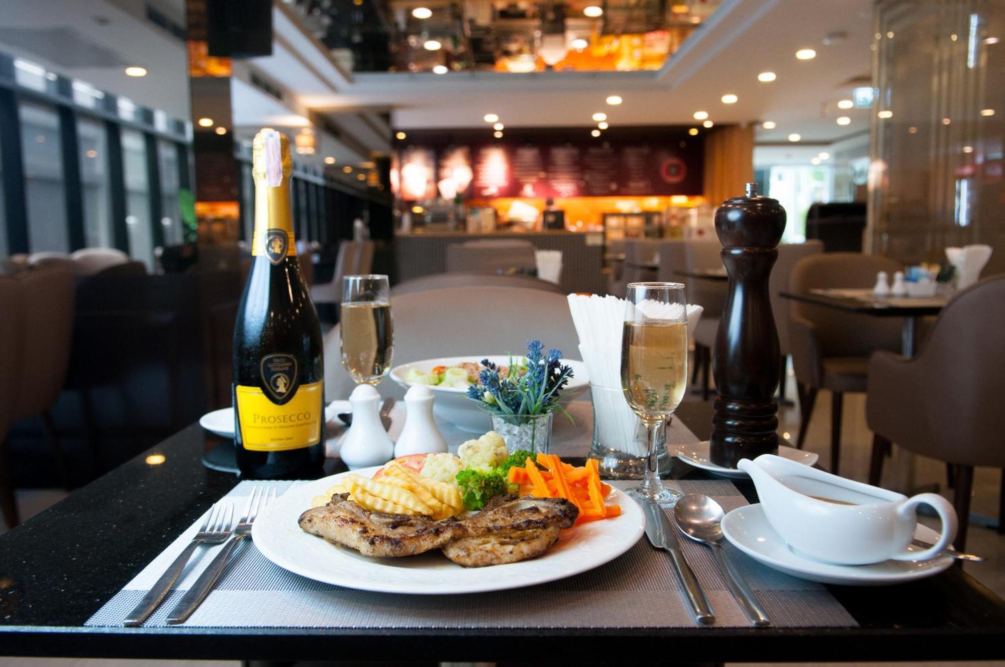 Hotel Surestay By Western Sukhumvit 2