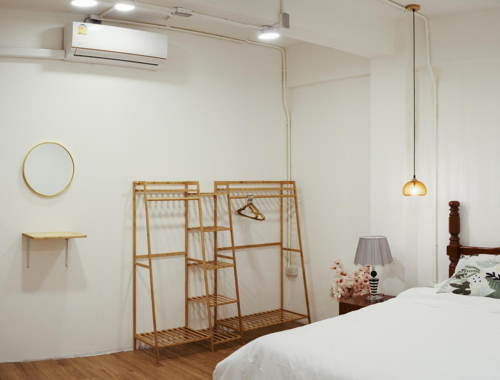 Private Full-floor Spacious 5br In China Town Appartement