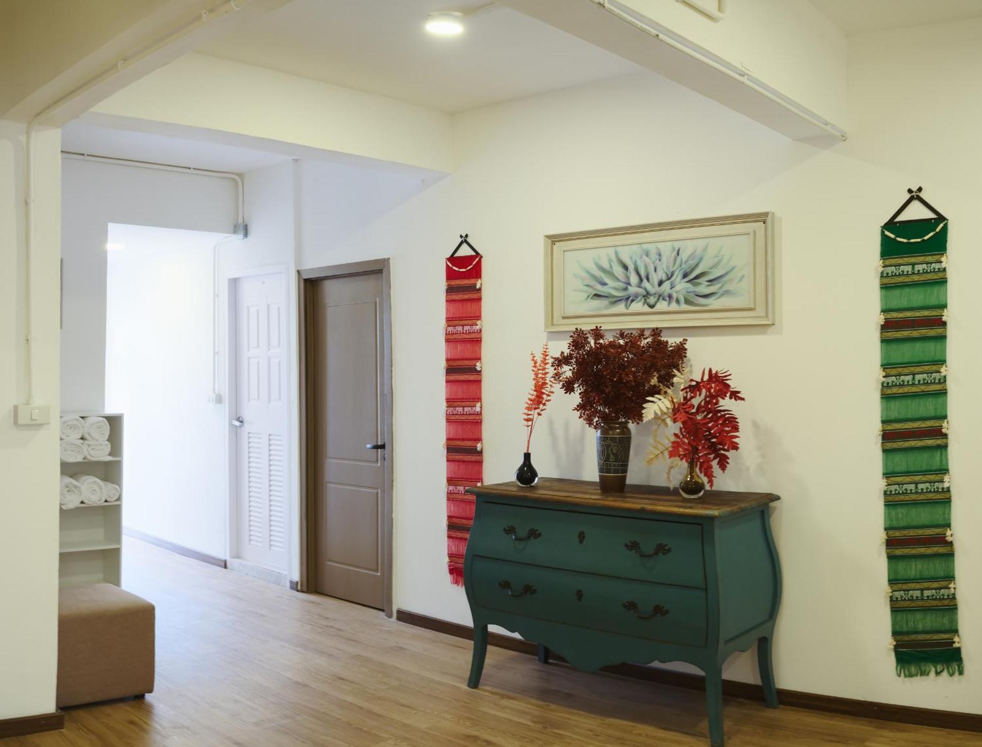 Private Full-floor Spacious 5br In China Town Apartamento *