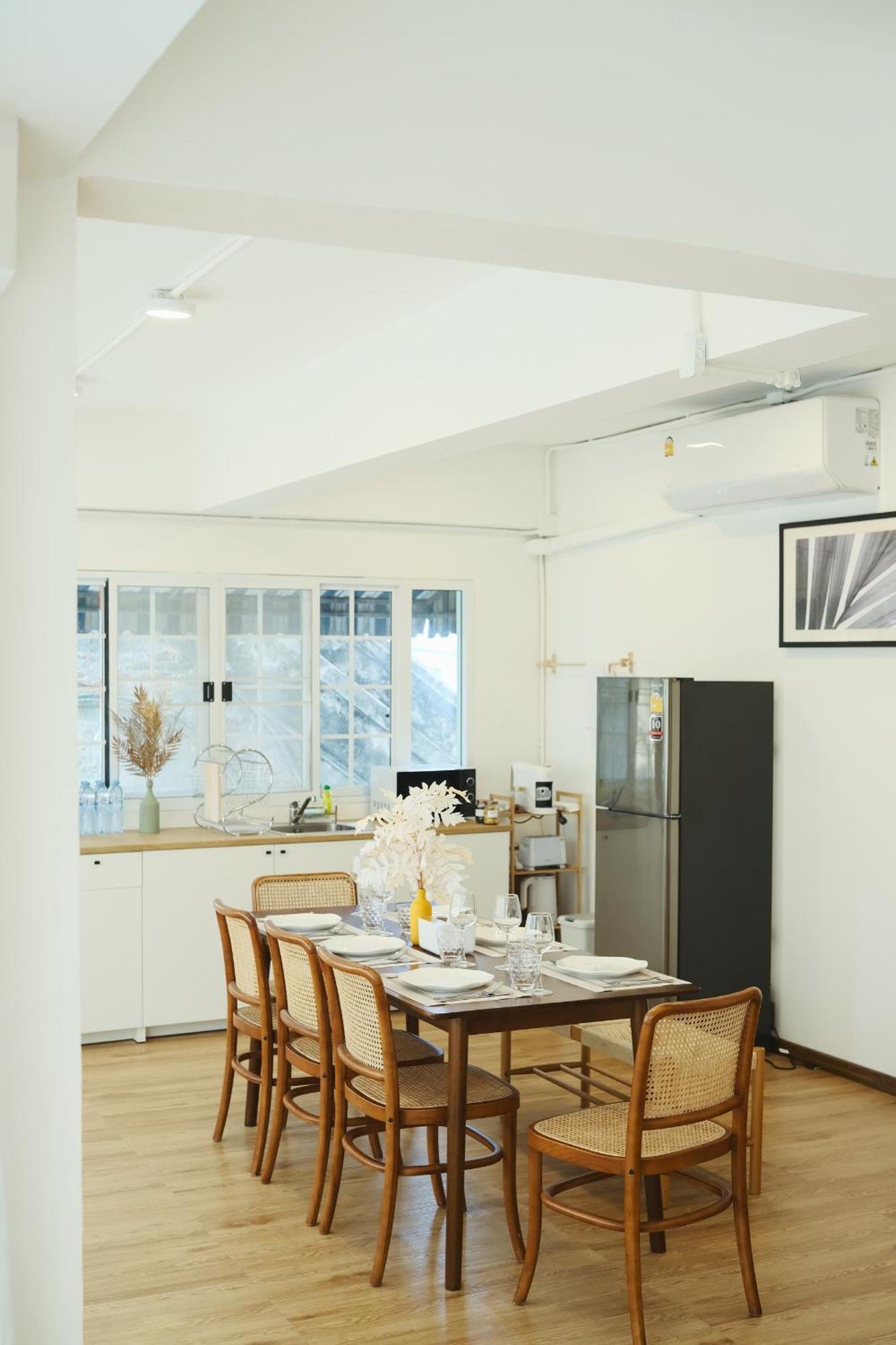 Private Full-floor Spacious 5br In China Town Appartement *