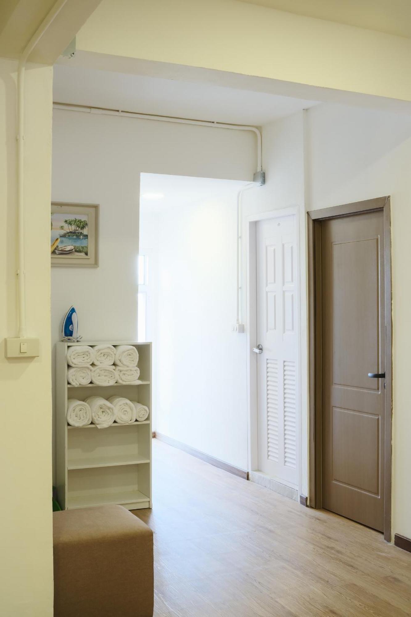 Private Full-floor Spacious 5br In China Town Appartement