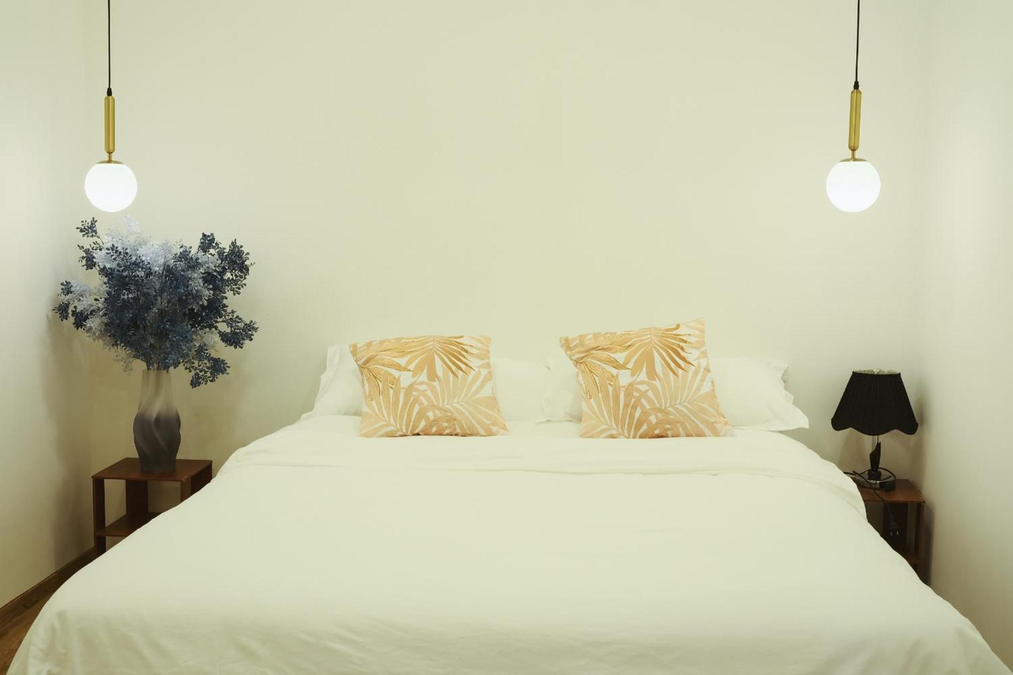 Private Full-floor Spacious 5br In China Town *