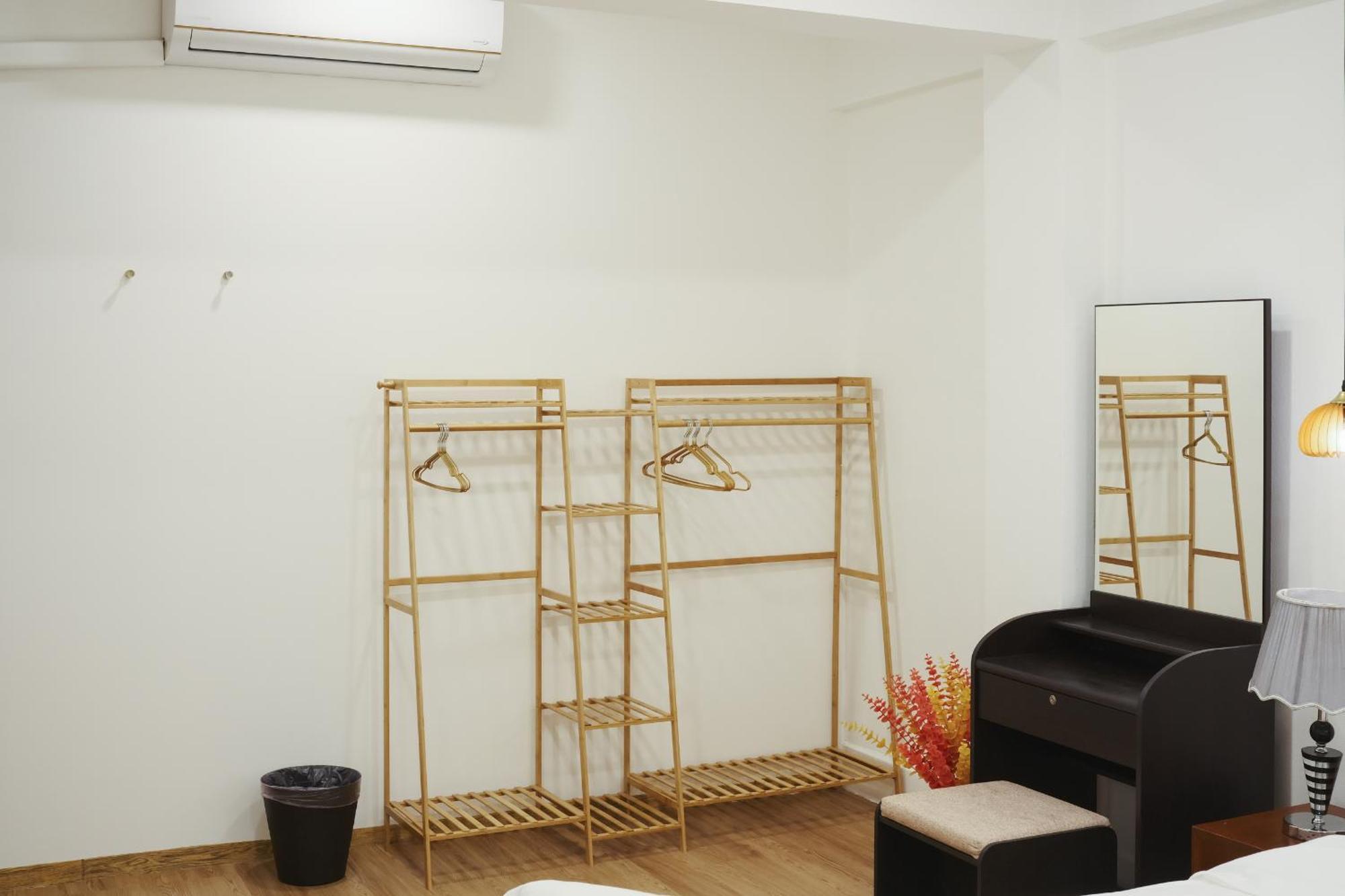Private Full-floor Spacious 5br In China Town Bangkok