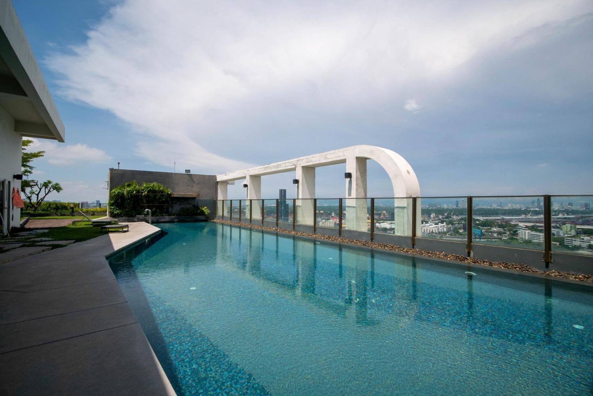 Sukhumvit 48 Bts Phra Khanong 1 Bedroom Apartment, Gym, Swimming Pool Pangsapuri Bangkok