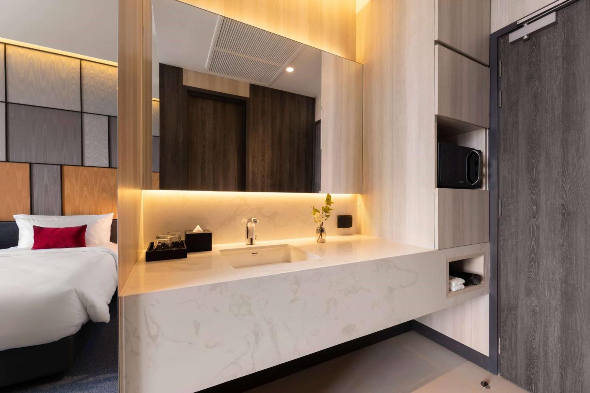 Hotel Ramada Plaza By Wyndham Sukhumvit 48 4*