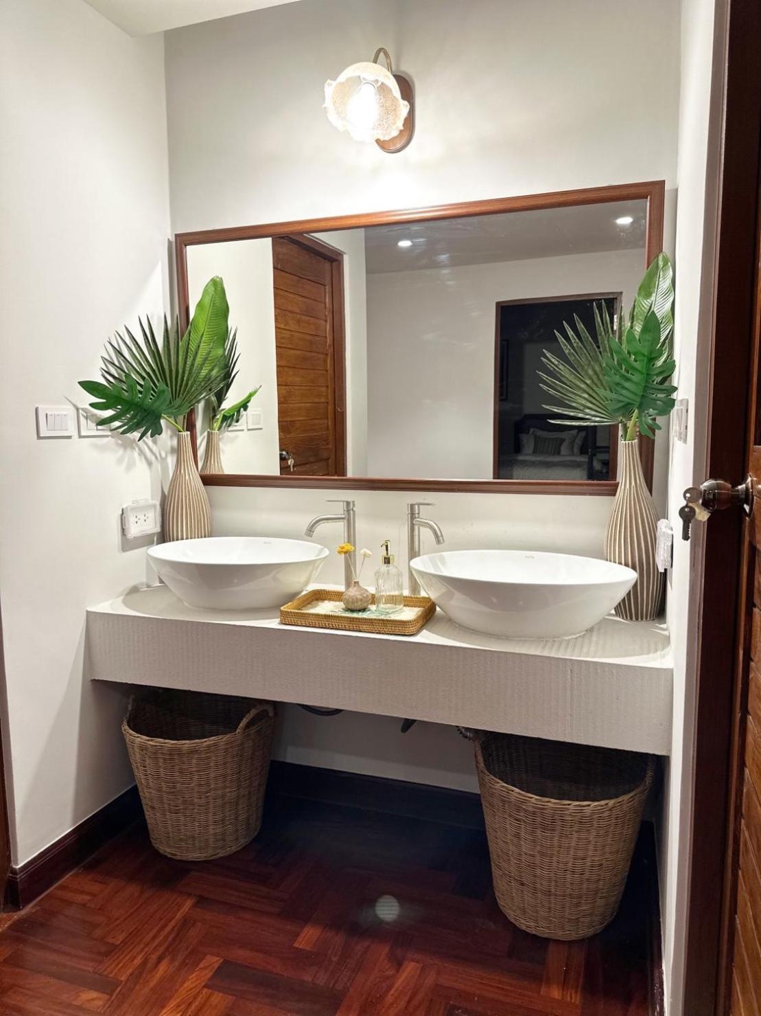 Nhà nghỉ Bunya House Near Bts Asok, Terminal21 Private&cozy