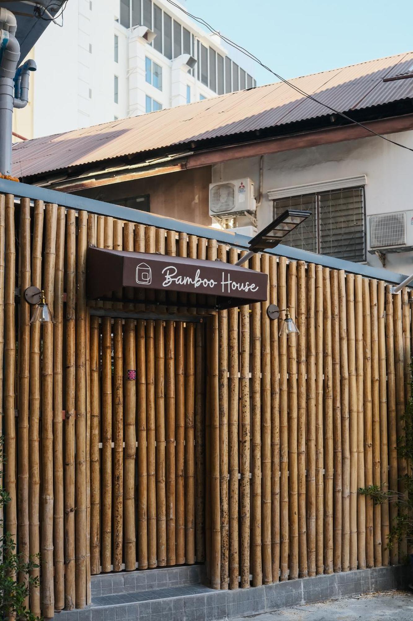 Apartment 3br In China Town, Rare To Find 2 Mins From Mrt Train *