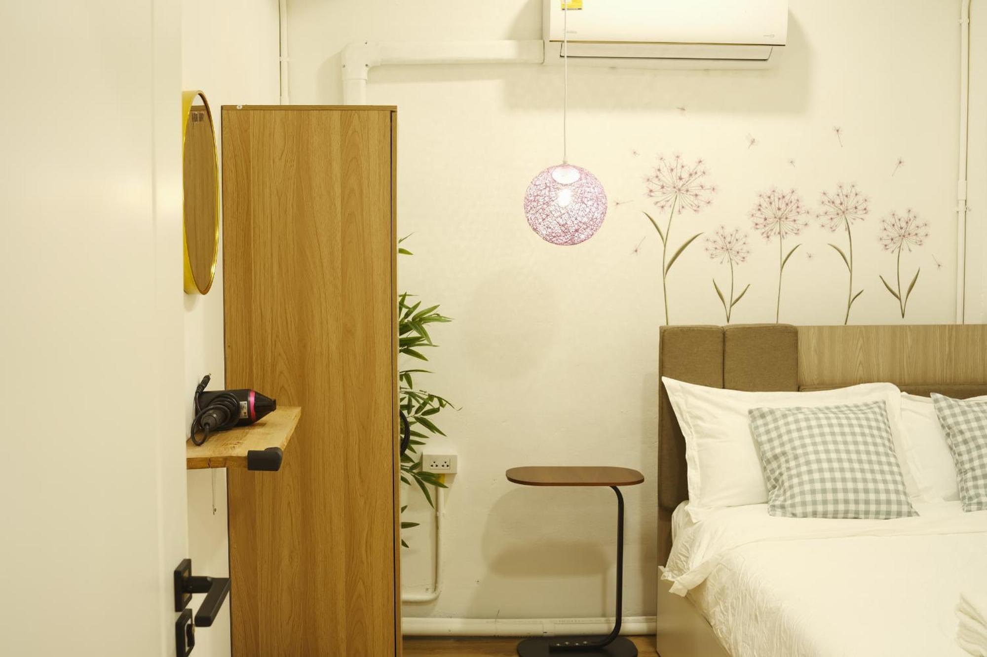 3br In China Town, Rare To Find 2 Mins From Mrt Train Apartment *
