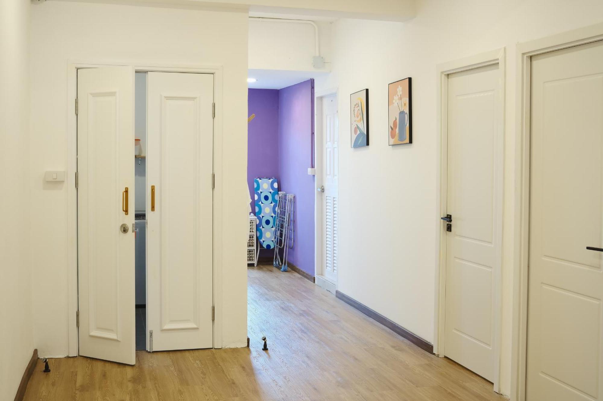 Apartment 3br In China Town, Rare To Find 2 Mins From Mrt Train