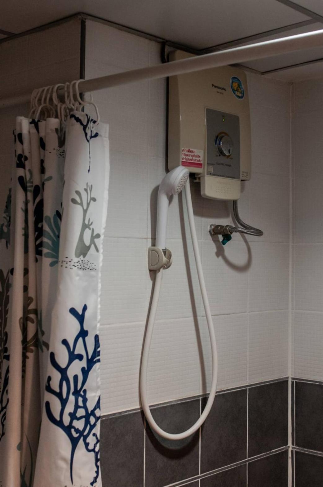 Apartment Cozy 1br Walk To Bts And Airport Rail Link Close To Malls T *