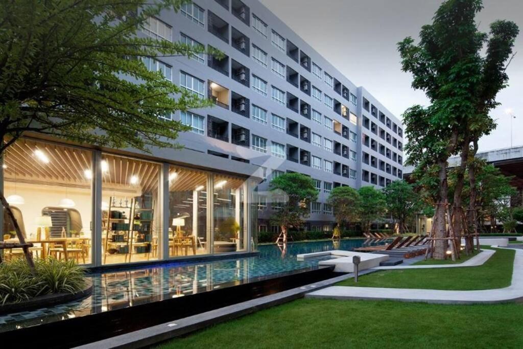 Elio Sukhumvit 64: Chic Space *