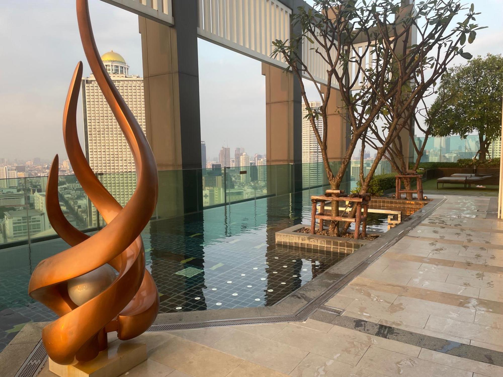 Appartamento Luxurious River View With Train Access