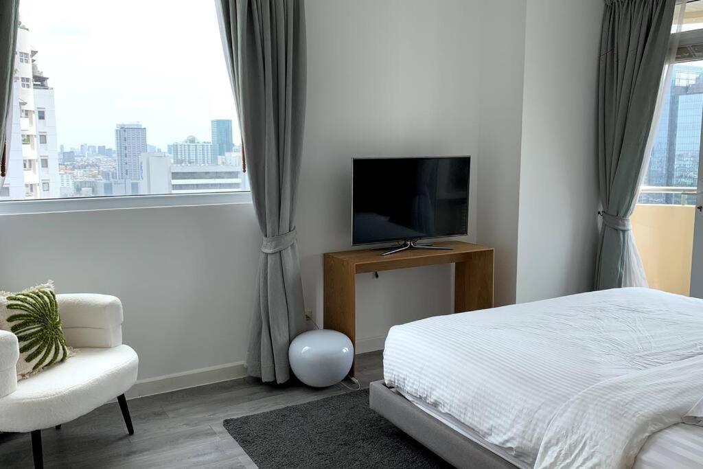 Cozy & Spacious 2br High Floor/amazing View Bangkok