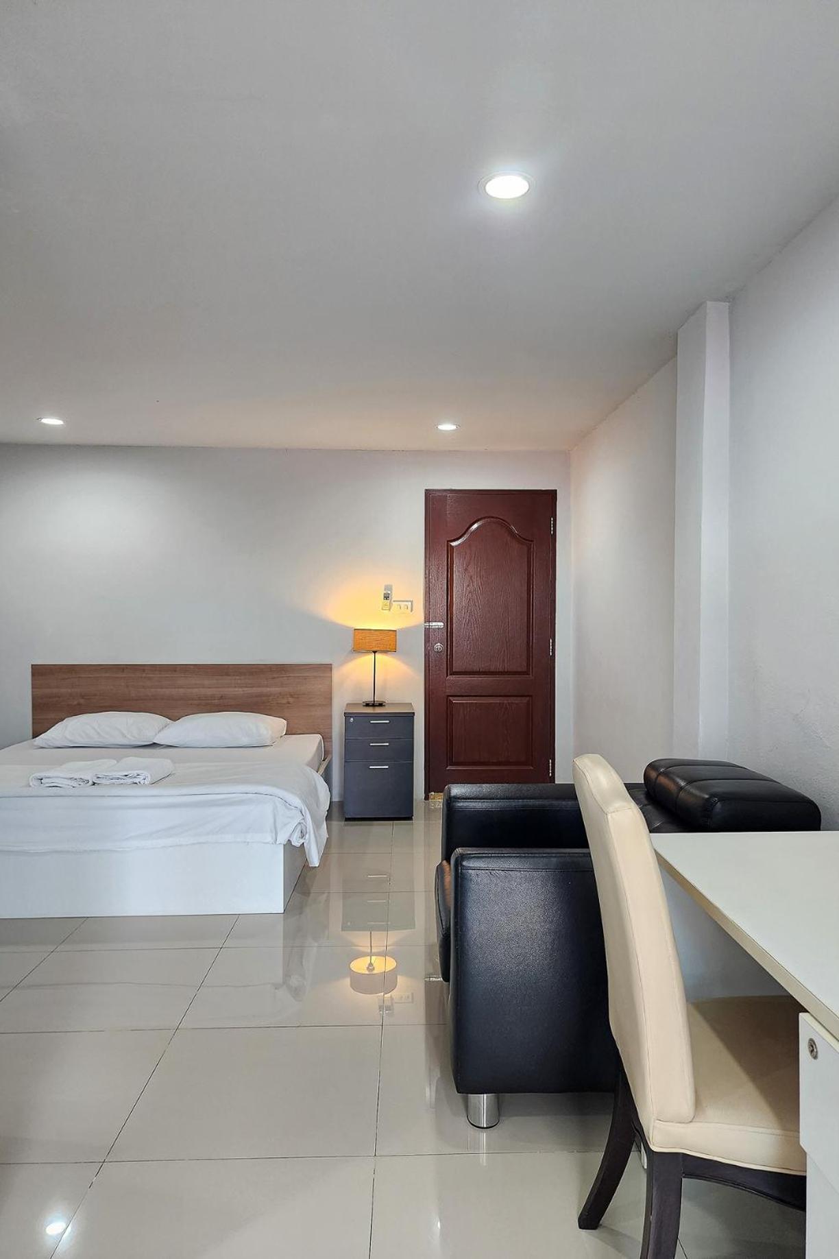 Hotel Freesia Bangphi 2*