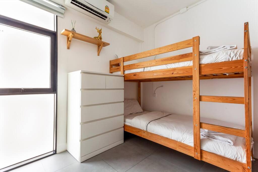 Miq_5br/silom Bts,mrt/wifi 1000mb/jacuzzi/16pax