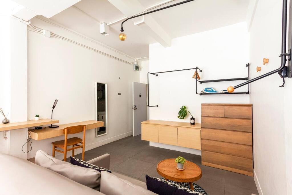 Miq_5br/silom Bts,mrt/wifi 1000mb/jacuzzi/16pax *