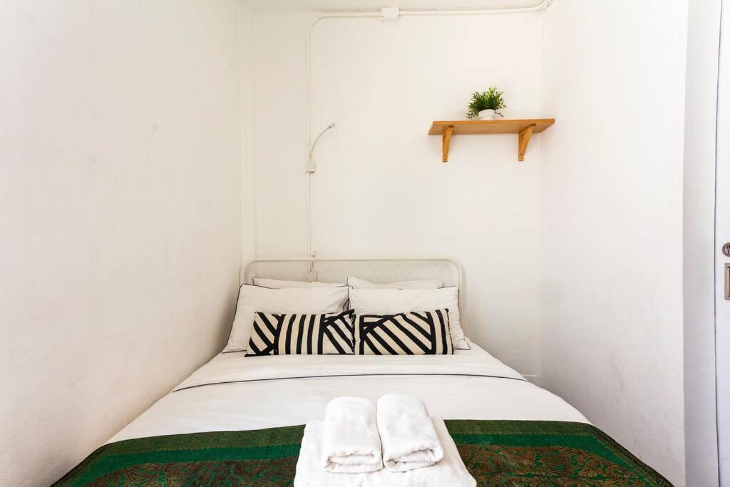 Miq_5br/silom Bts,mrt/wifi 1000mb/jacuzzi/16pax Villa