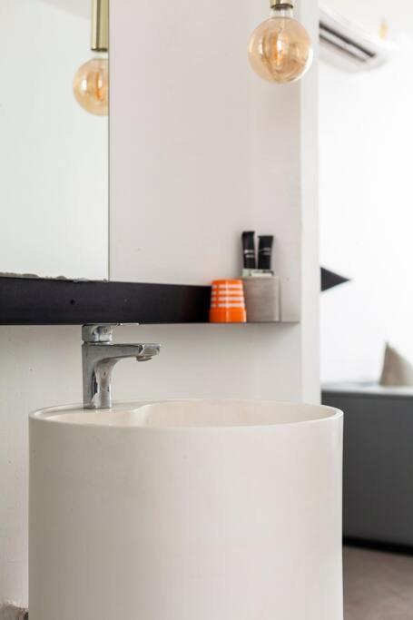 Miq_5br/silom Bts,mrt/wifi 1000mb/jacuzzi/16pax * Bangkok