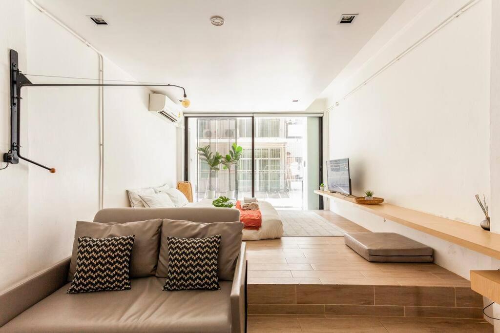 Villa Miq_5br/silom Bts,mrt/wifi 1000mb/jacuzzi/16pax *