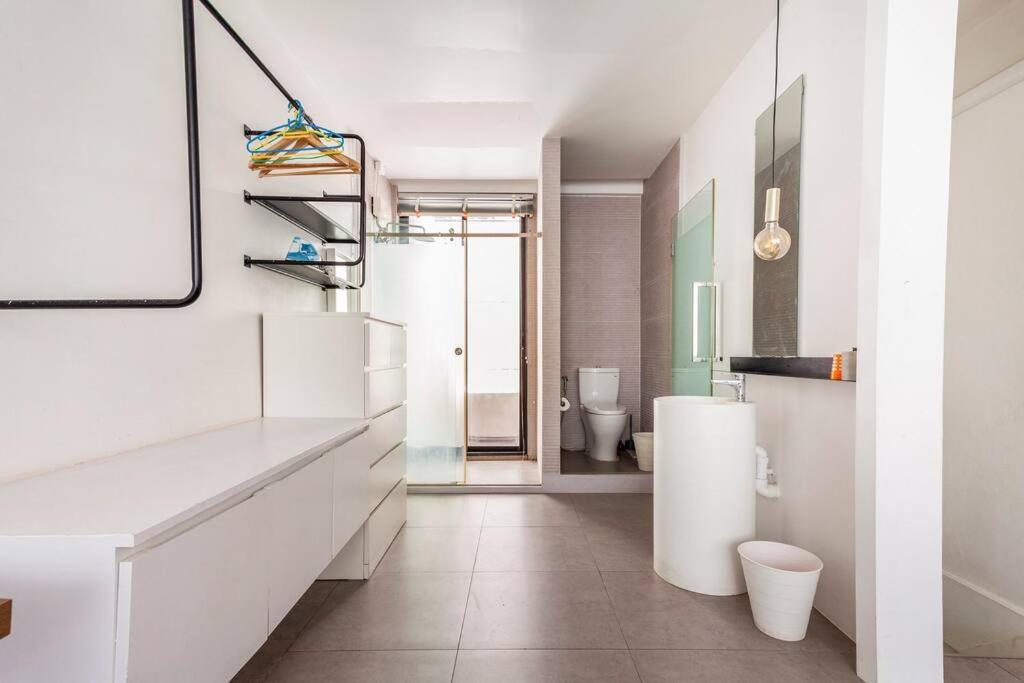Villa Miq_5br/silom Bts,mrt/wifi 1000mb/jacuzzi/16pax *