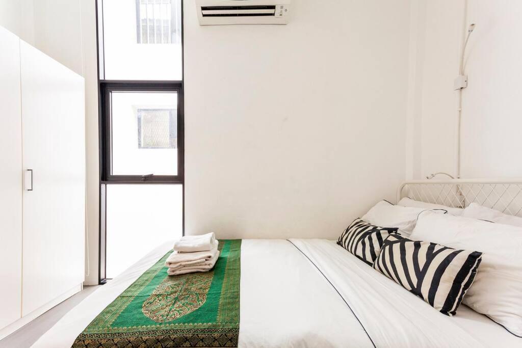 Miq_5br/silom Bts,mrt/wifi 1000mb/jacuzzi/16pax Villa *