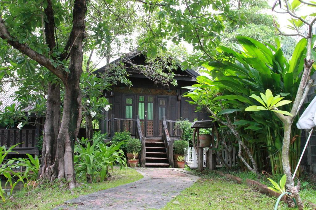 Khum Bang Kaew Bangkok