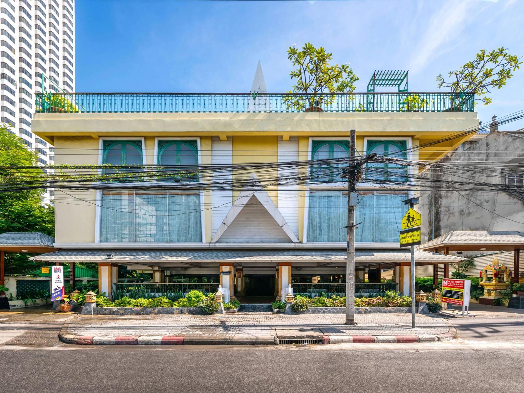 Royal Ivory Sukhumvit Nana Khách sạn