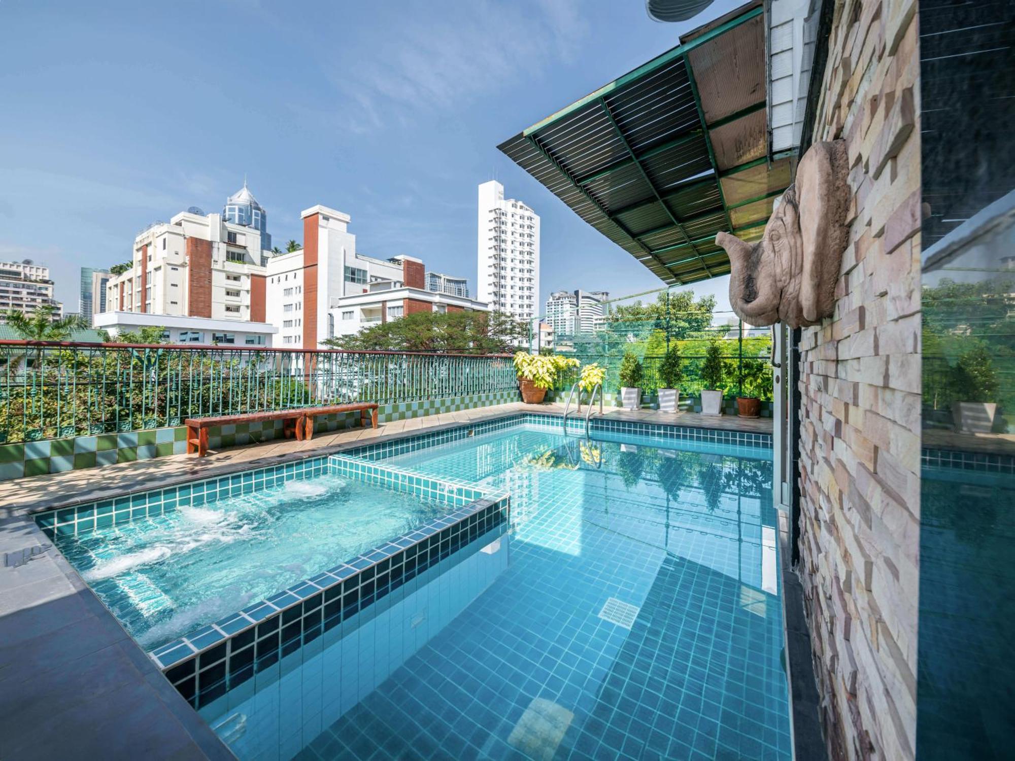 Khách sạn Royal Ivory Sukhumvit Nana