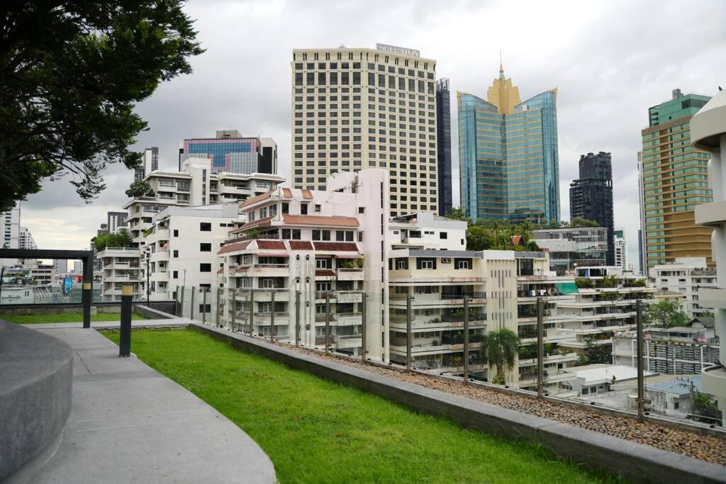 Circle Rein Sukhumvit 12 Two Bedrooms Pangsapuri Bangkok