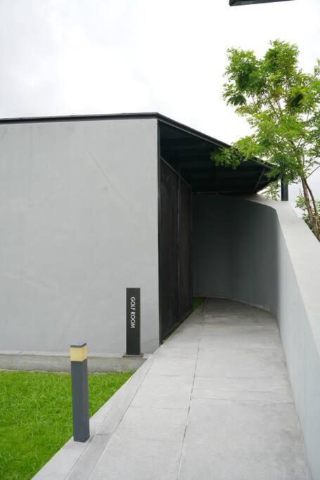Circle Rein Sukhumvit 12 Two Bedrooms Leilighet *