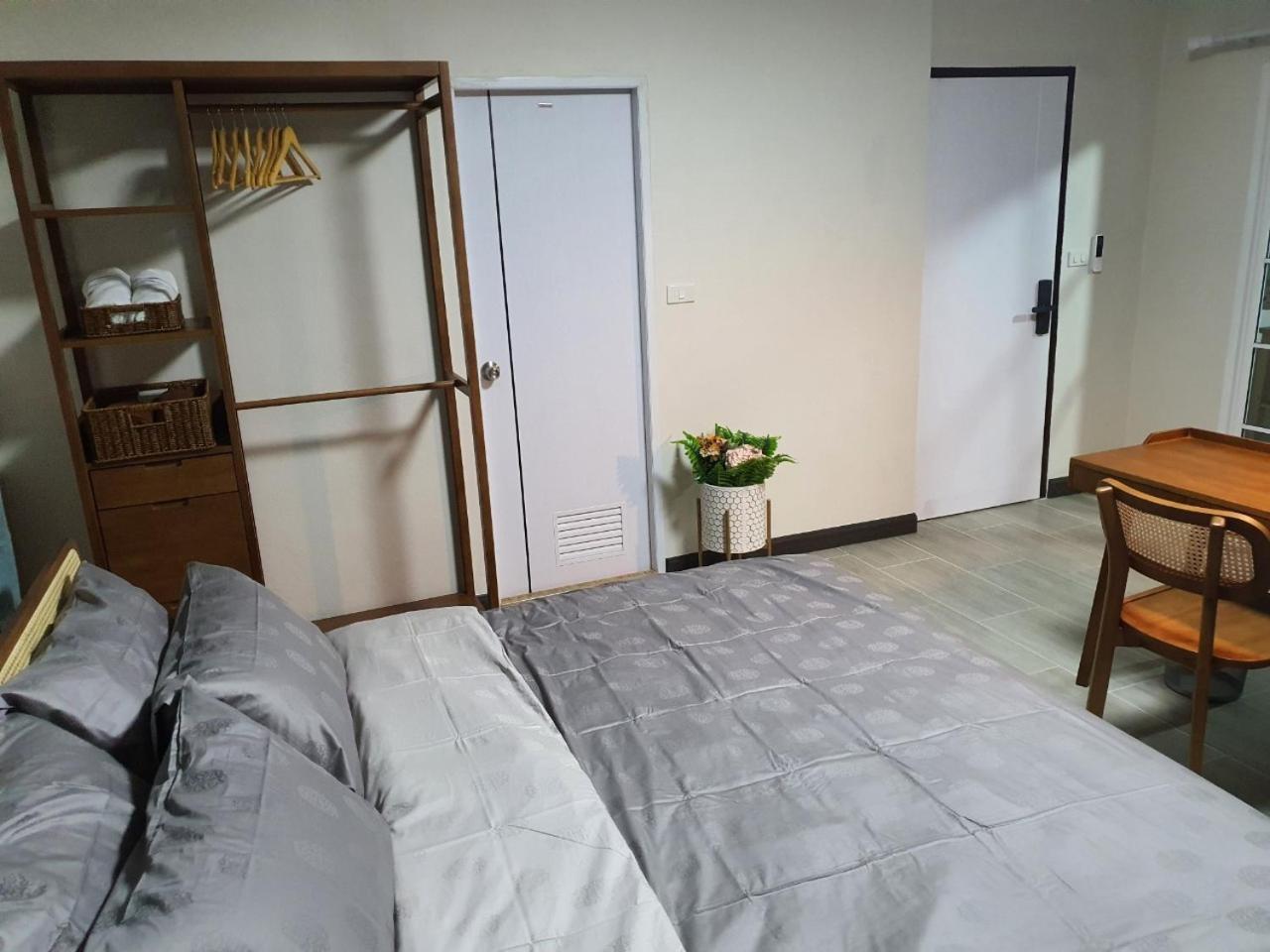 3 Bedroom Cozy Skytrain View Bkk Campo de férias *